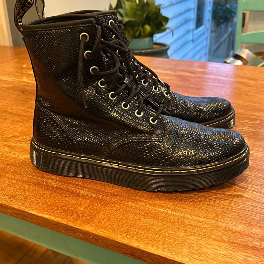 Dr Martens Zavala